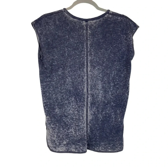 Chaser New Heart Print V-Neck Sleeveless Top Size S - Picture 2 of 6